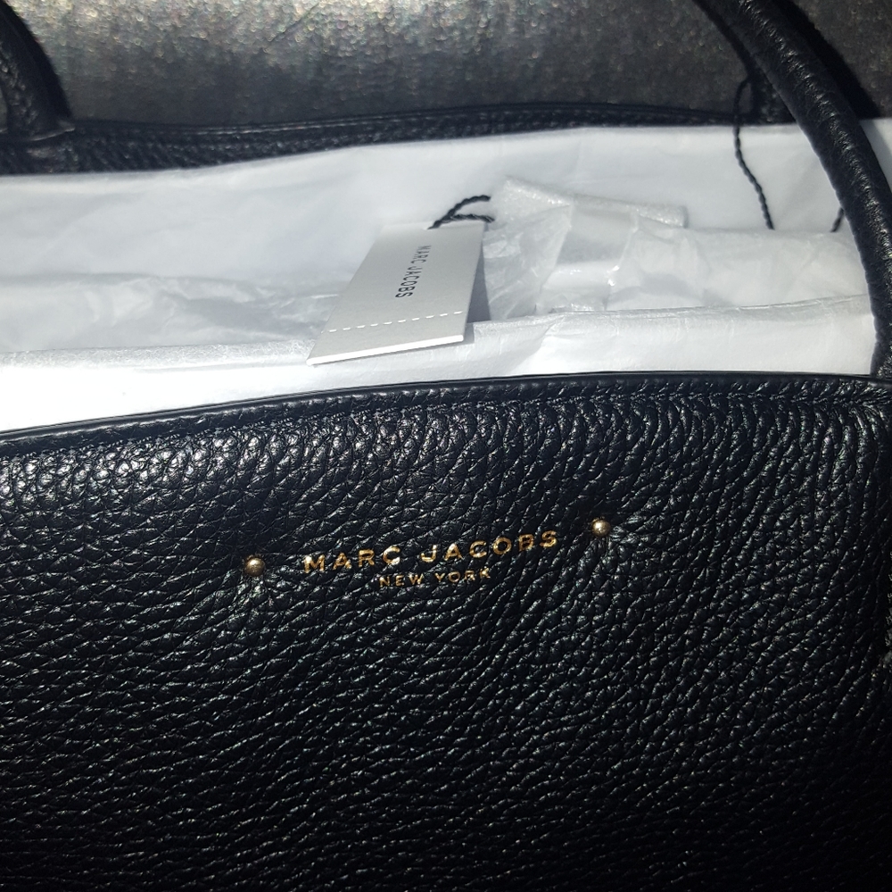 💖NWT Marc Jacobs Supple Leather Tote Bag💖 - Picture 3 of 10